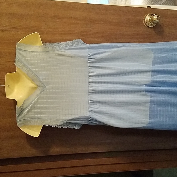 Vintage 1970s Nightgown Housedress - Picture 4 of 12